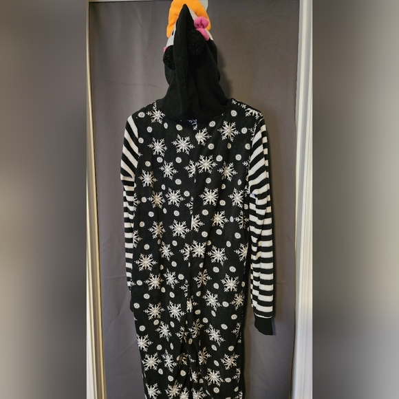 Winter Penguin Pajamas,Women's Medium Black And White Penguin Hooded Onesie PJ'S - Picture 6 of 10